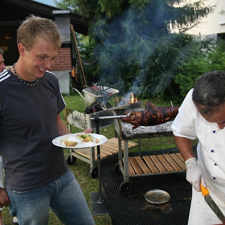 Landhotel Kreinerhof Mollbrucke Екстериор снимка